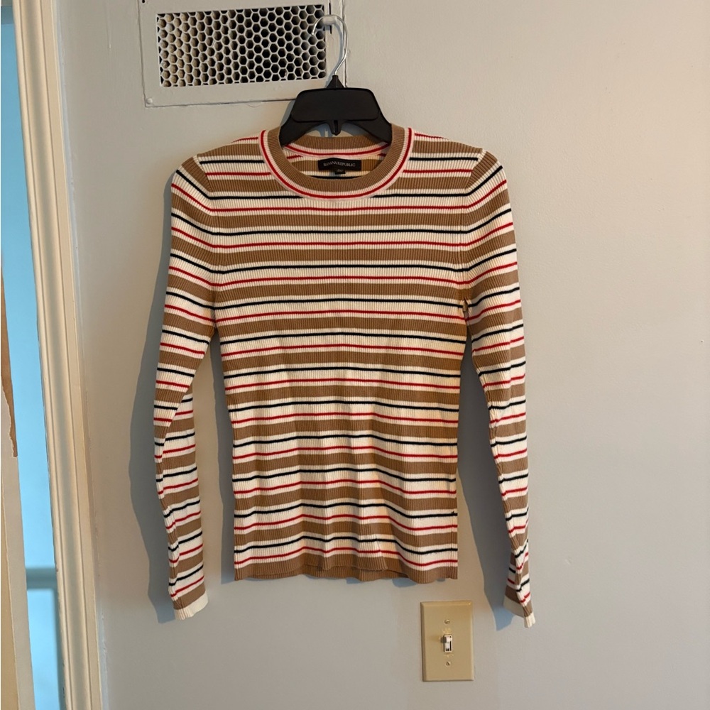 Banana Republic lightweight Striped Long Sleeve knit